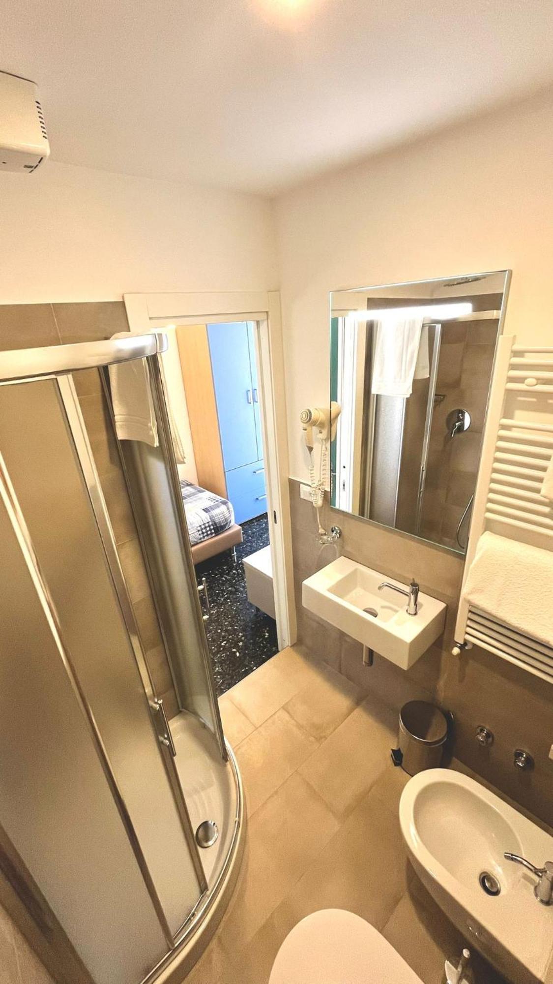 Hotel Al Capo Varigotti Buitenkant foto