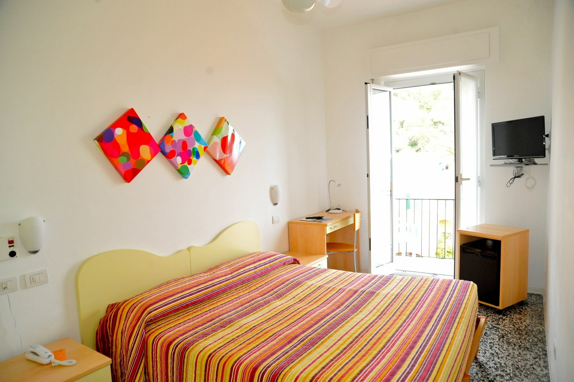 Hotel Al Capo Varigotti Buitenkant foto